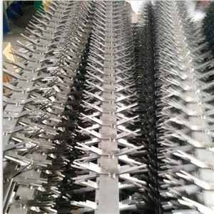 Jigs i bastidors de titani
